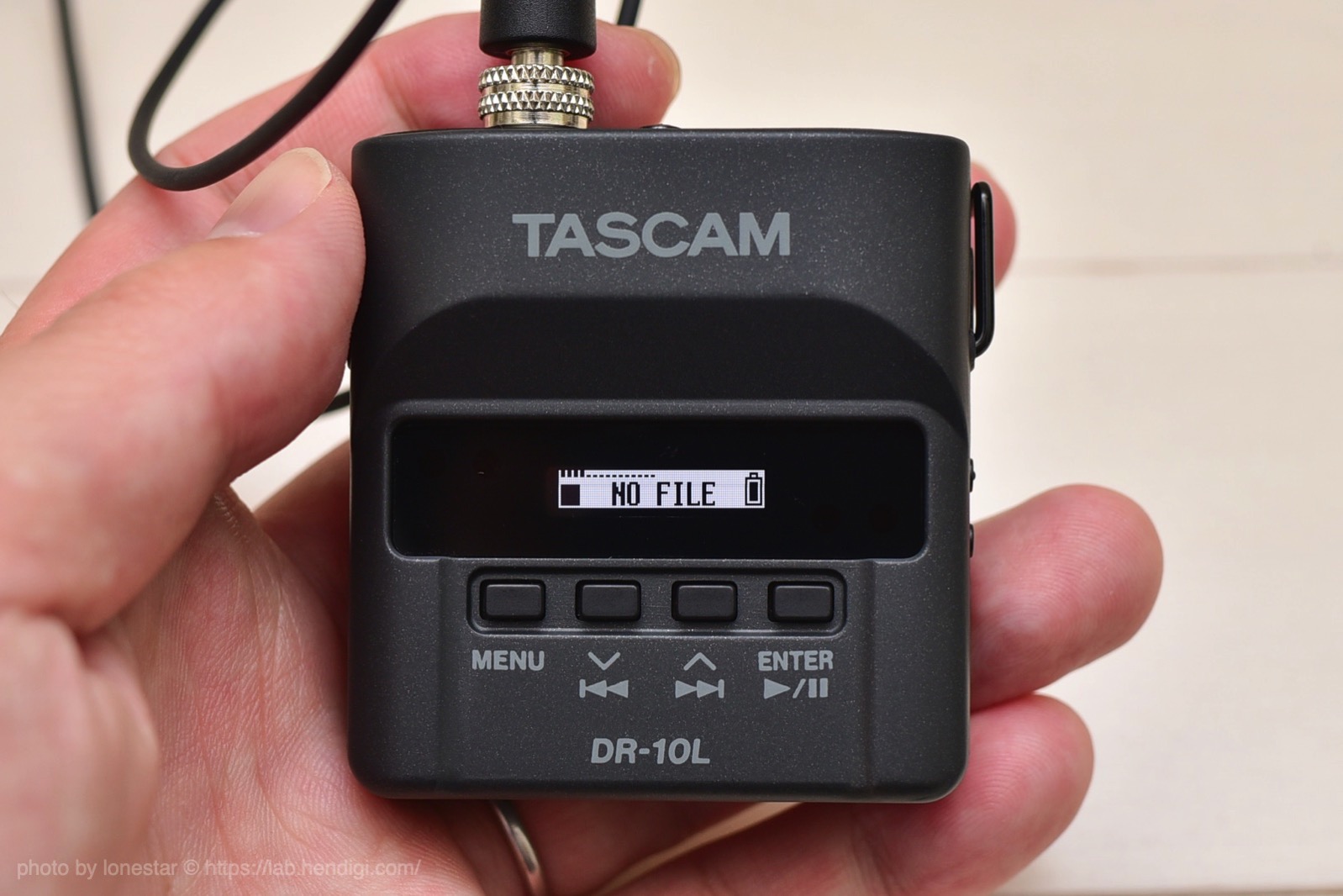 TASCAM DR-10L.jpg TASCAM DR-10L